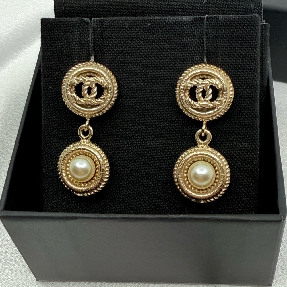 Chanel Gold CC Faux Pearl Dangle Earrings - Picture 2 of 10